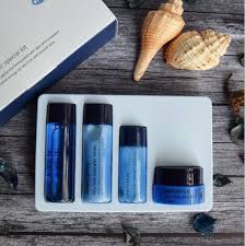 Bộ Dùng Thử Dưỡng Săn Chắc Da Và Chống Lão Hoá Innisfree Jeju Lava Seawater Special 4 Kit